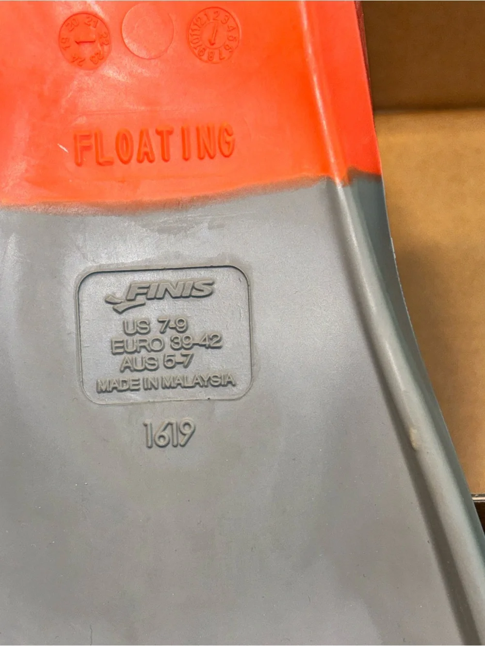 FINIS Long Floating Swim Fins US 7-9 EU 39-42 Gray Orange w/ Original Box